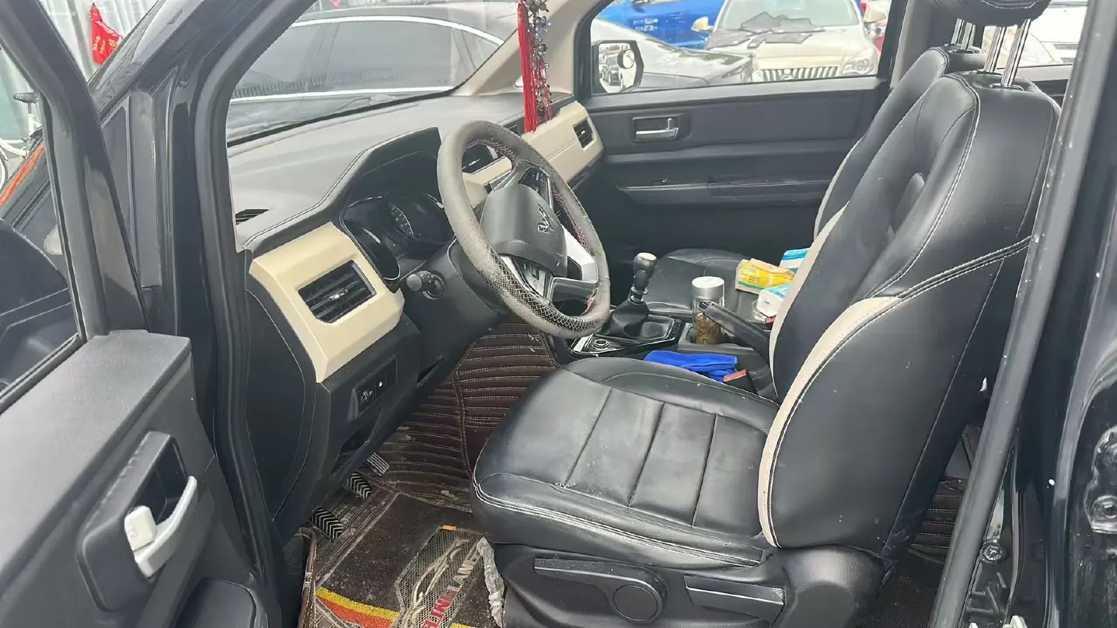 2021 WuLing HongGuang Plus 1.5L 99HP L4 6MT,autocango,china used car exporter,china ev exporter,chinese used car exporter,chinese used ev exporter