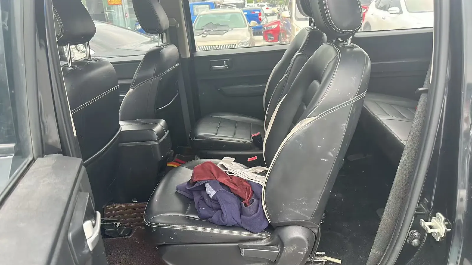 2021 WuLing HongGuang Plus 1.5L 99HP L4 6MT,autocango,china used car exporter,china ev exporter,chinese used car exporter,chinese used ev exporter