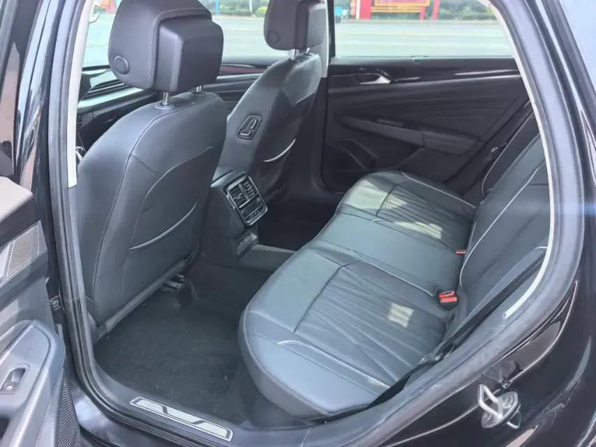 2023 Volkswagen Passat 2.0T 186HP L4 7DCT,autocango,china used car exporter,china ev exporter,chinese used car exporter,chinese used ev exporter