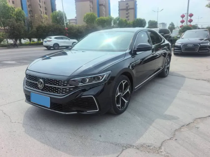 2023 Volkswagen Passat 2.0T 186HP L4 7DCT,autocango,china used car exporter,china ev exporter,chinese used car exporter,chinese used ev exporter
