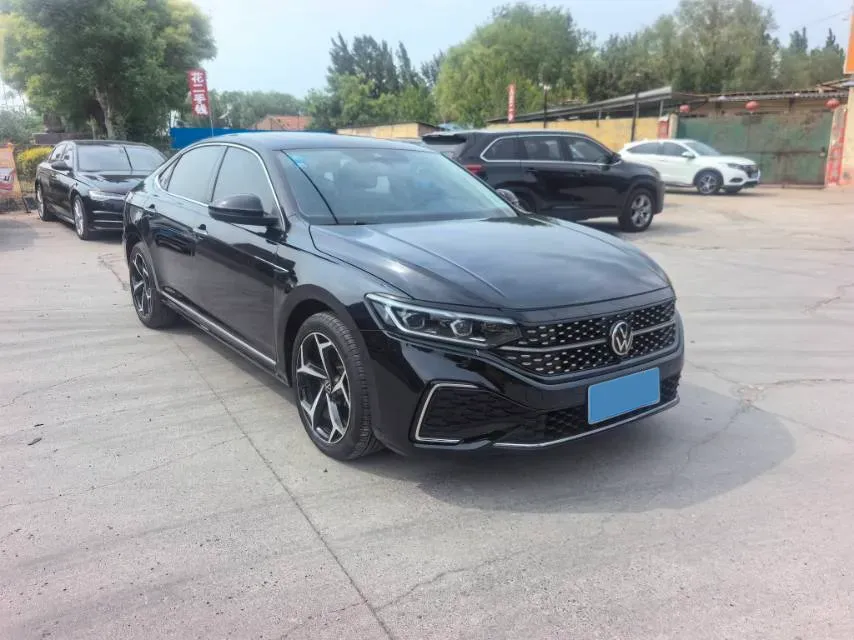 2023 Volkswagen Passat 2.0T 186HP L4 7DCT,autocango,china used car exporter,china ev exporter,chinese used car exporter,chinese used ev exporter