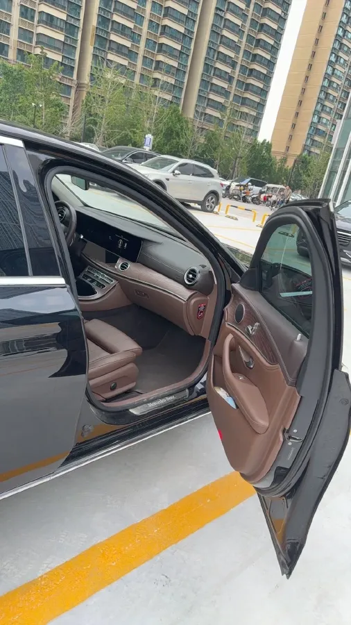 2021 Mercedes-Benz E Class 2.0T 197HP L4 9AT,autocango,china used car exporter,china ev exporter,chinese used car exporter,chinese used ev exporter