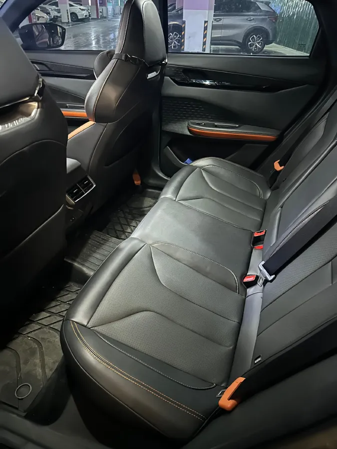 2023 ChangAn UNI-V 1.5T 188HP L4 7DCT,autocango,china used car exporter,china ev exporter,chinese used car exporter,chinese used ev exporter