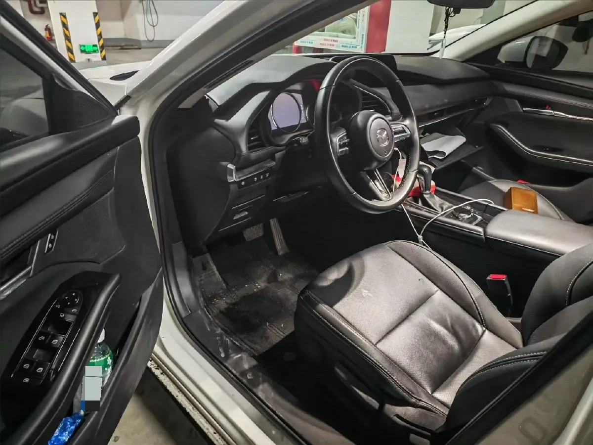 2022 Mazda 3 Axela 2.0L 158HP L4 6AT,autocango,china used car exporter,china ev exporter,chinese used car exporter,chinese used ev exporter