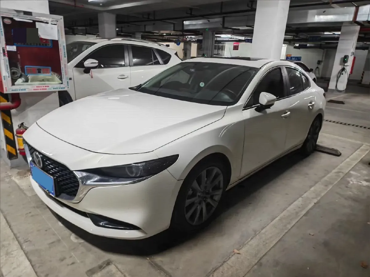2022 Mazda 3 Axela 2.0L 158HP L4 6AT,autocango,china used car exporter,china ev exporter,chinese used car exporter,chinese used ev exporter