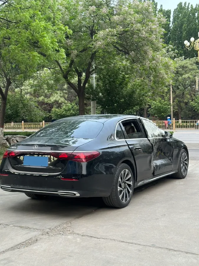 2024 Mercedes-Benz E Class 2.0T 258HP L4 9AT,autocango,china used car exporter,china ev exporter,chinese used car exporter,chinese used ev exporter