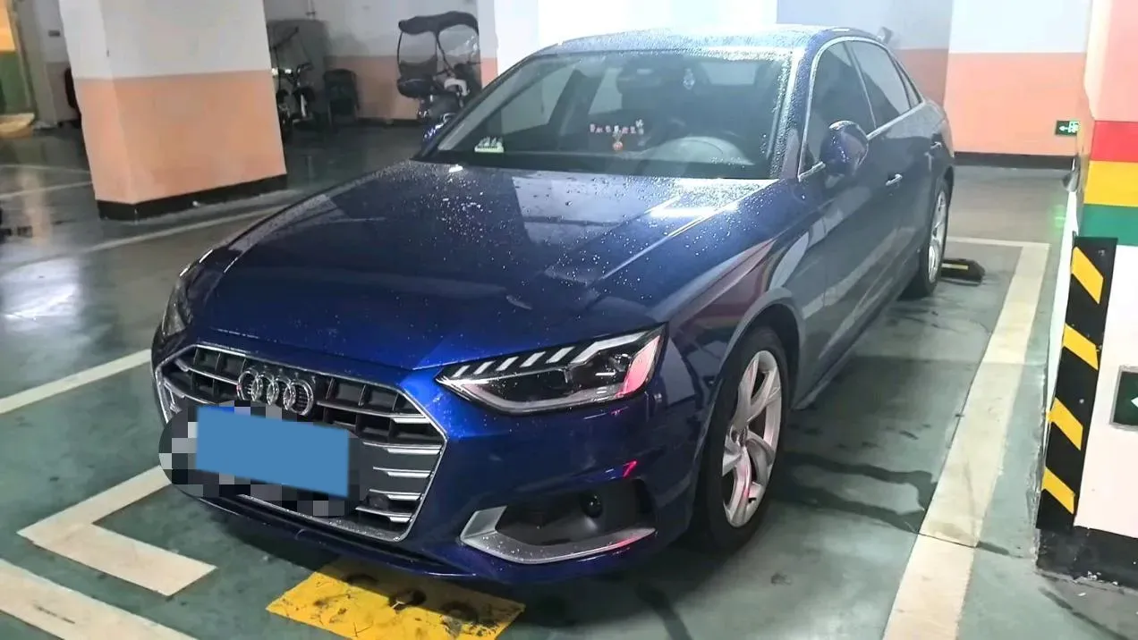 2020 Audi A4L 2.0T 190HP L4 7DCT,autocango,china used car exporter,china ev exporter,chinese used car exporter,chinese used ev exporter