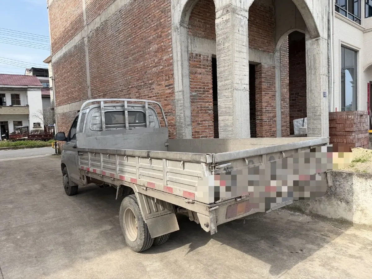 2023 WuLing RongGuang New Truck 2.0L 136HP L4 5MT,autocango,china used car exporter,china ev exporter,chinese used car exporter,chinese used ev exporter