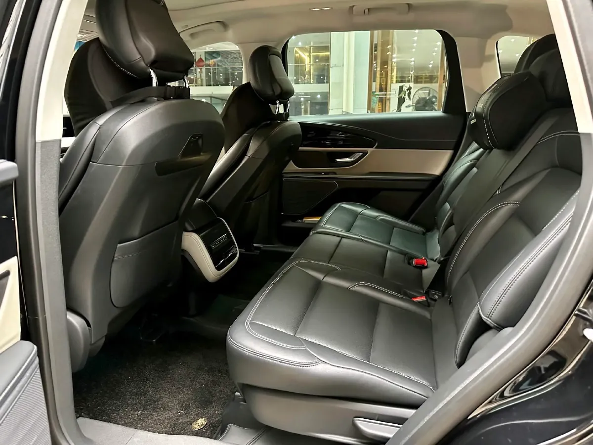 2023 Lincoln Nautilus 2.0T 261HP L4 8AT,autocango,china used car exporter,china ev exporter,chinese used car exporter,chinese used ev exporter