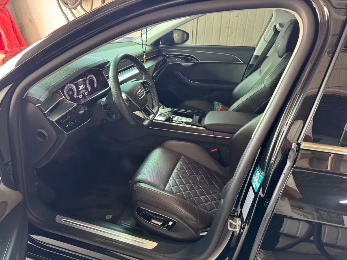 2021 Audi A8 3.0T 286HP V6 8AT,autocango,china used car exporter,china ev exporter,chinese used car exporter,chinese used ev exporter