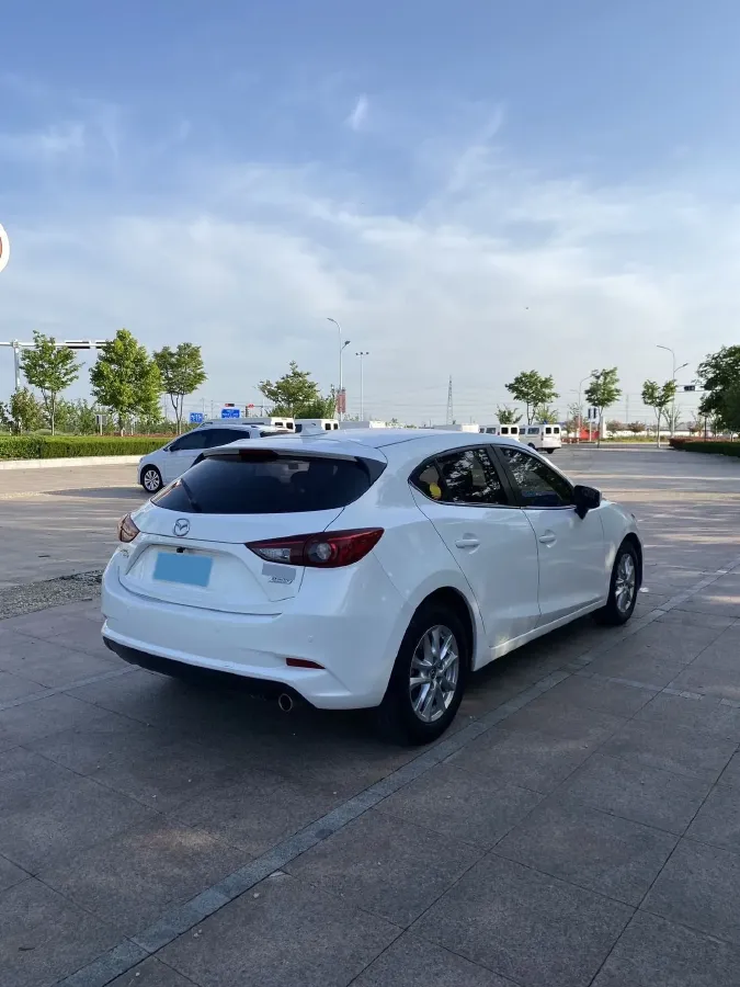 2017 Mazda 3 Axela 1.5L 117HP L4 6MT,autocango,china used car exporter,china ev exporter,chinese used car exporter,chinese used ev exporter
