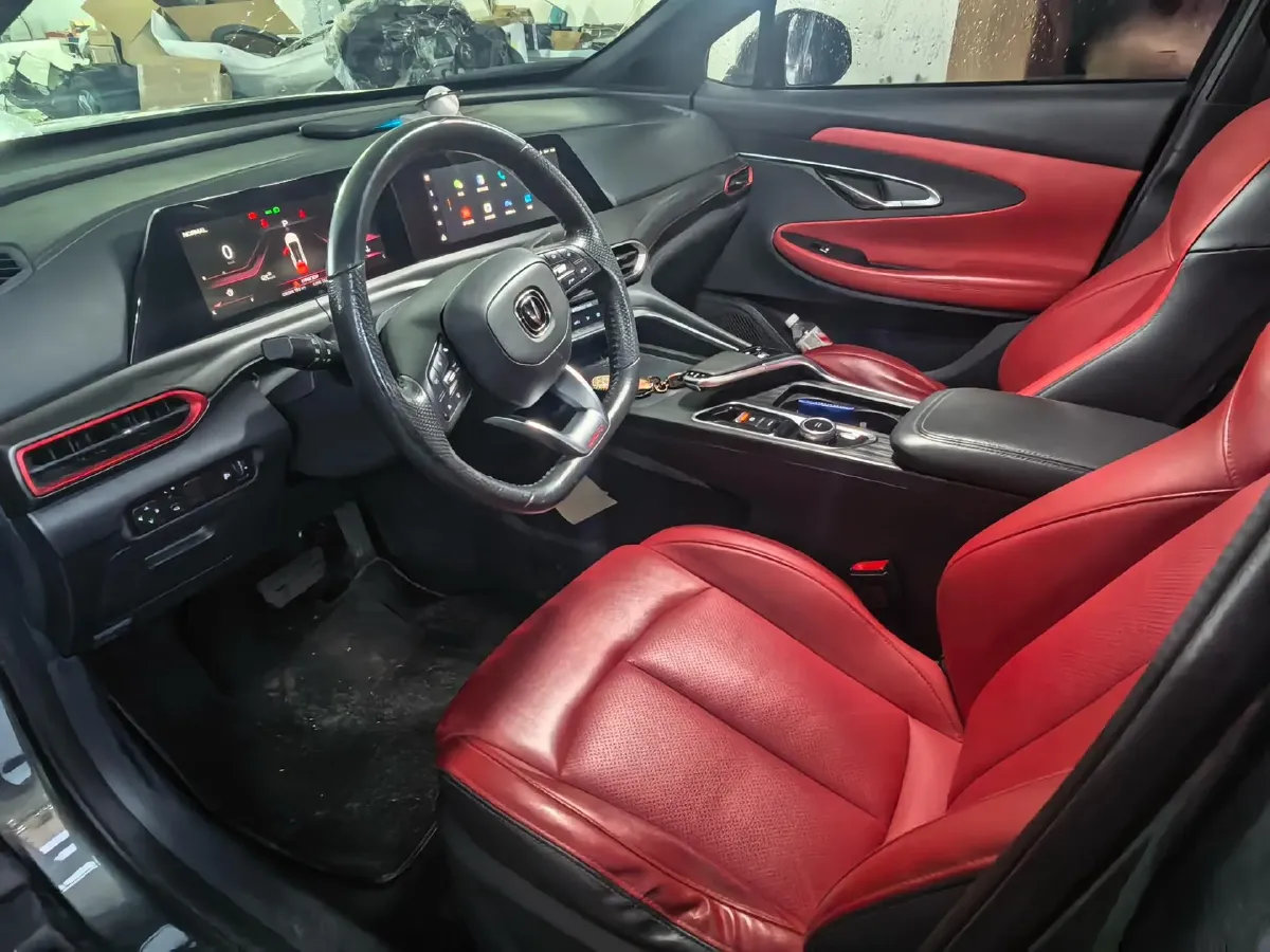 2020 ChangAn UNI-T 1.5T 180HP L4 7DCT,autocango,china used car exporter,china ev exporter,chinese used car exporter,chinese used ev exporter