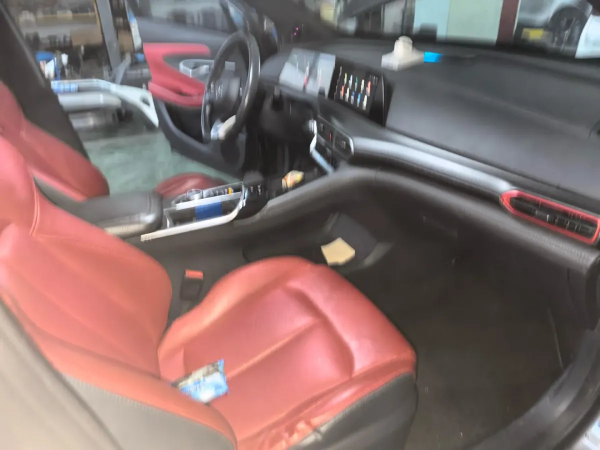 2020 ChangAn UNI-T 1.5T 180HP L4 7DCT,autocango,china used car exporter,china ev exporter,chinese used car exporter,chinese used ev exporter