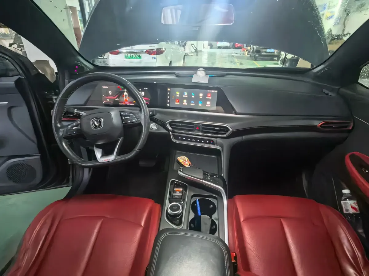 2020 ChangAn UNI-T 1.5T 180HP L4 7DCT,autocango,china used car exporter,china ev exporter,chinese used car exporter,chinese used ev exporter