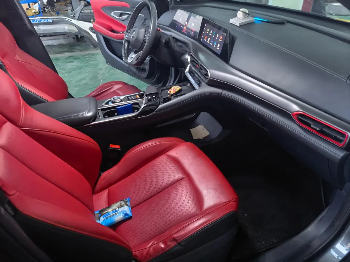 2020 ChangAn UNI-T 1.5T 180HP L4 7DCT,autocango,china used car exporter,china ev exporter,chinese used car exporter,chinese used ev exporter