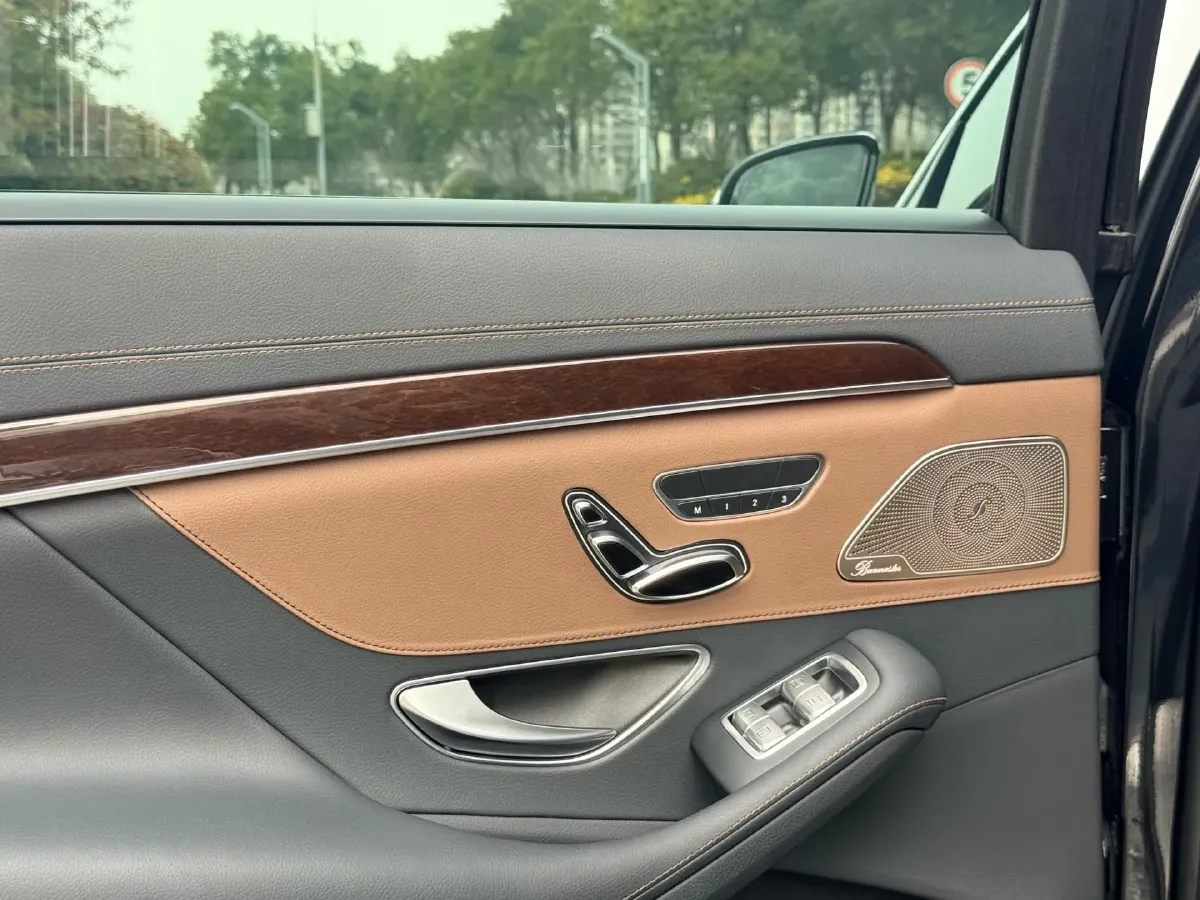 2020 Mercedes-Benz S Class 3.0T 299HP L6 9AT,autocango,china used car exporter,china ev exporter,chinese used car exporter,chinese used ev exporter