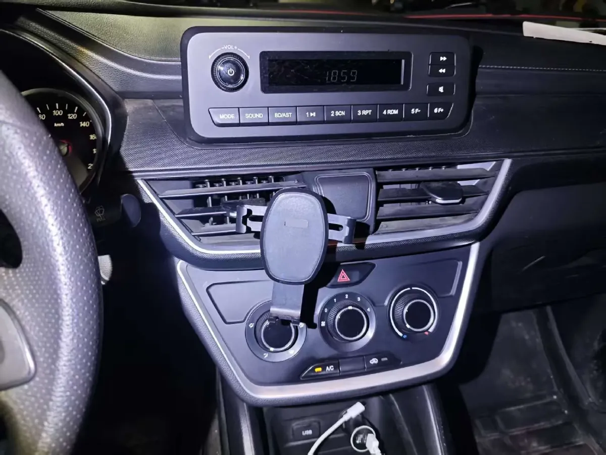 2019 JinBei JinDian 2.2L 116HP L4 5MT,autocango,china used car exporter,china ev exporter,chinese used car exporter,chinese used ev exporter