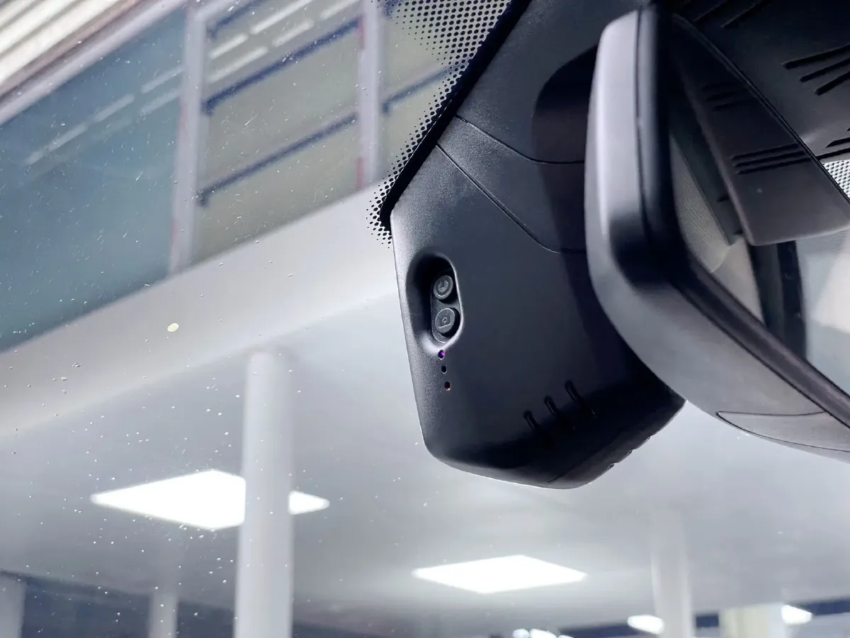 2023 BMW 5 Series 2.0T 245HP L4 8AT,autocango,china used car exporter,china ev exporter,chinese used car exporter,chinese used ev exporter