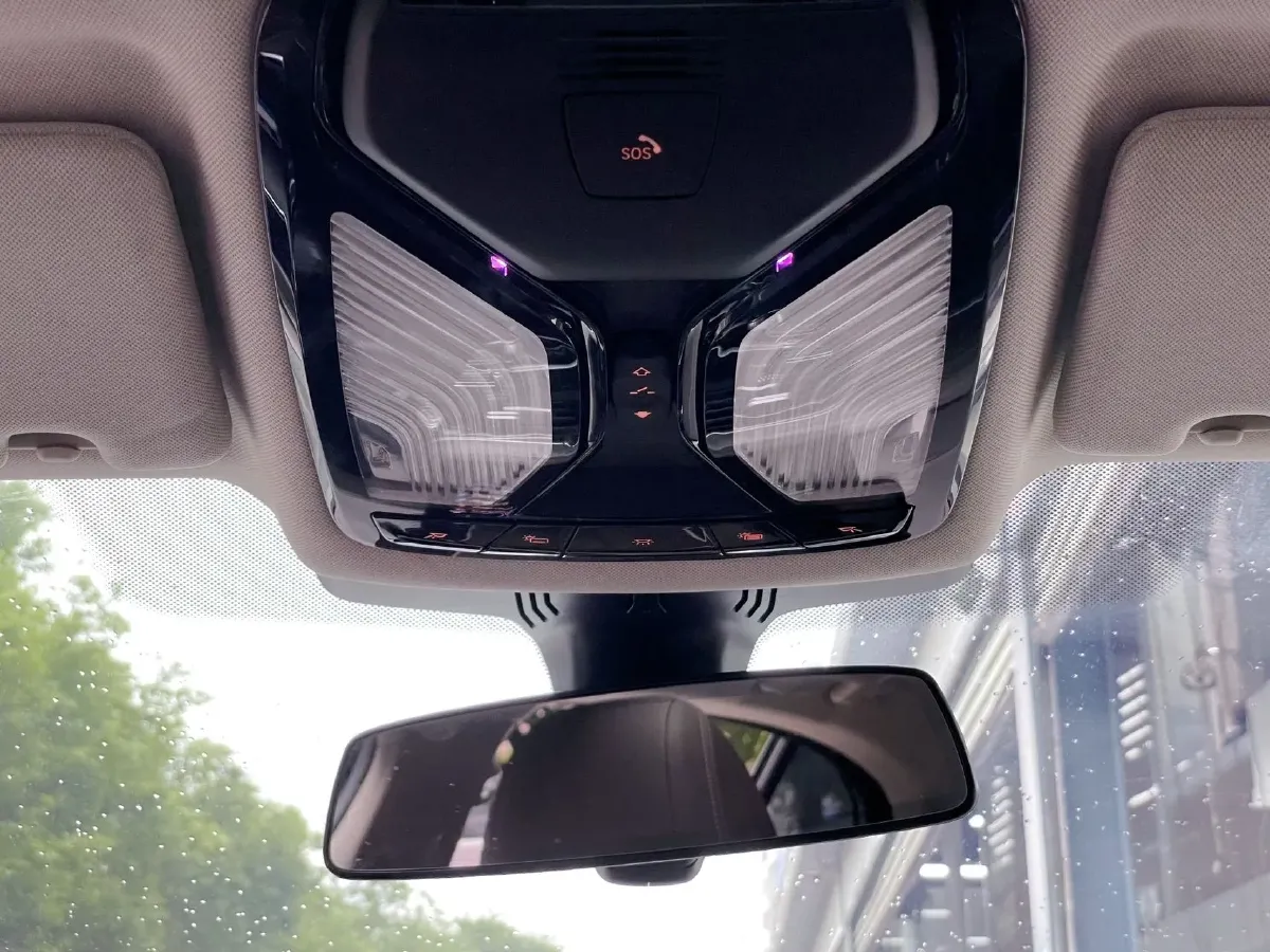 2023 BMW 5 Series 2.0T 245HP L4 8AT,autocango,china used car exporter,china ev exporter,chinese used car exporter,chinese used ev exporter