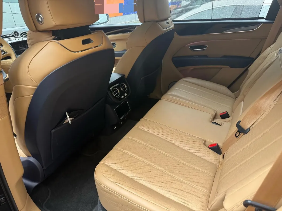 2022 Bentley Bentayga 4.0T 550HP V8 8AT,autocango,china used car exporter,china ev exporter,chinese used car exporter,chinese used ev exporter