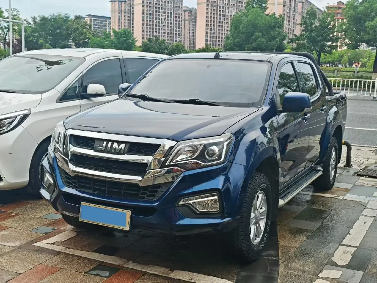 2020 JMC BaoDian 2.5T 140HP L4 5MT,autocango,china used car exporter,china ev exporter,chinese used car exporter,chinese used ev exporter