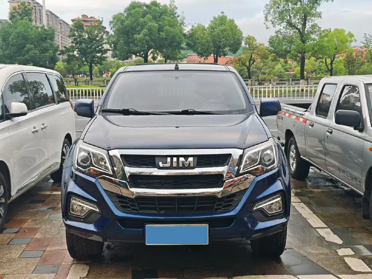 2020 JMC BaoDian 2.5T 140HP L4 5MT,autocango,china used car exporter,china ev exporter,chinese used car exporter,chinese used ev exporter