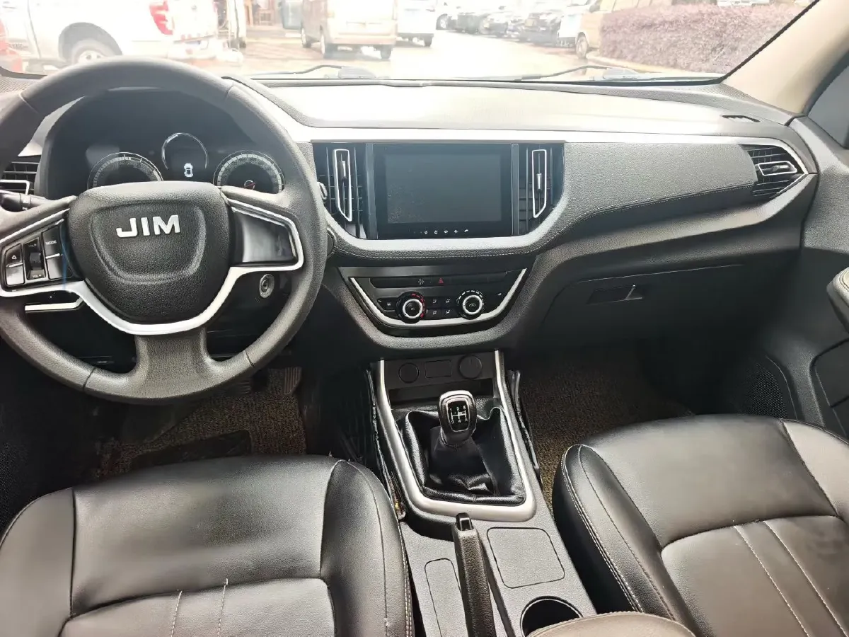 2020 JMC BaoDian 2.5T 140HP L4 5MT,autocango,china used car exporter,china ev exporter,chinese used car exporter,chinese used ev exporter