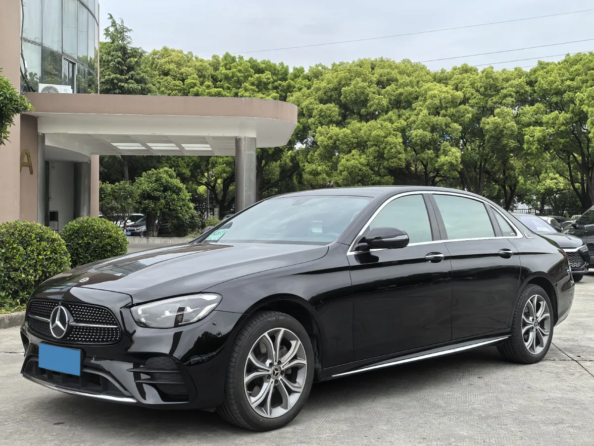 2023 Mercedes-Benz E Class 2.0T 258HP L4 9AT,autocango,china used car exporter,china ev exporter,chinese used car exporter,chinese used ev exporter