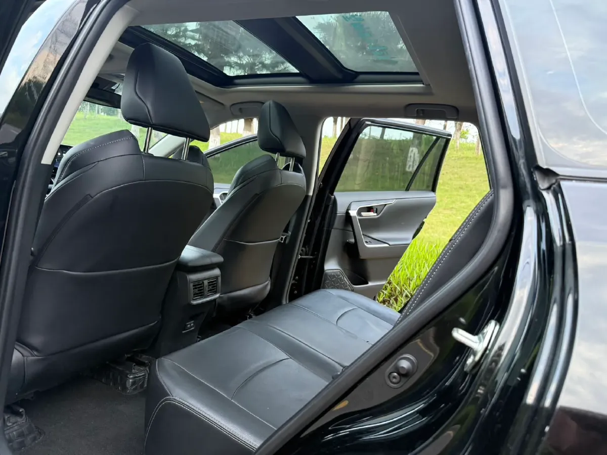 2023 Toyota Wildlander 2.0L 171HP L4 CVT,autocango,china used car exporter,china ev exporter,chinese used car exporter,chinese used ev exporter