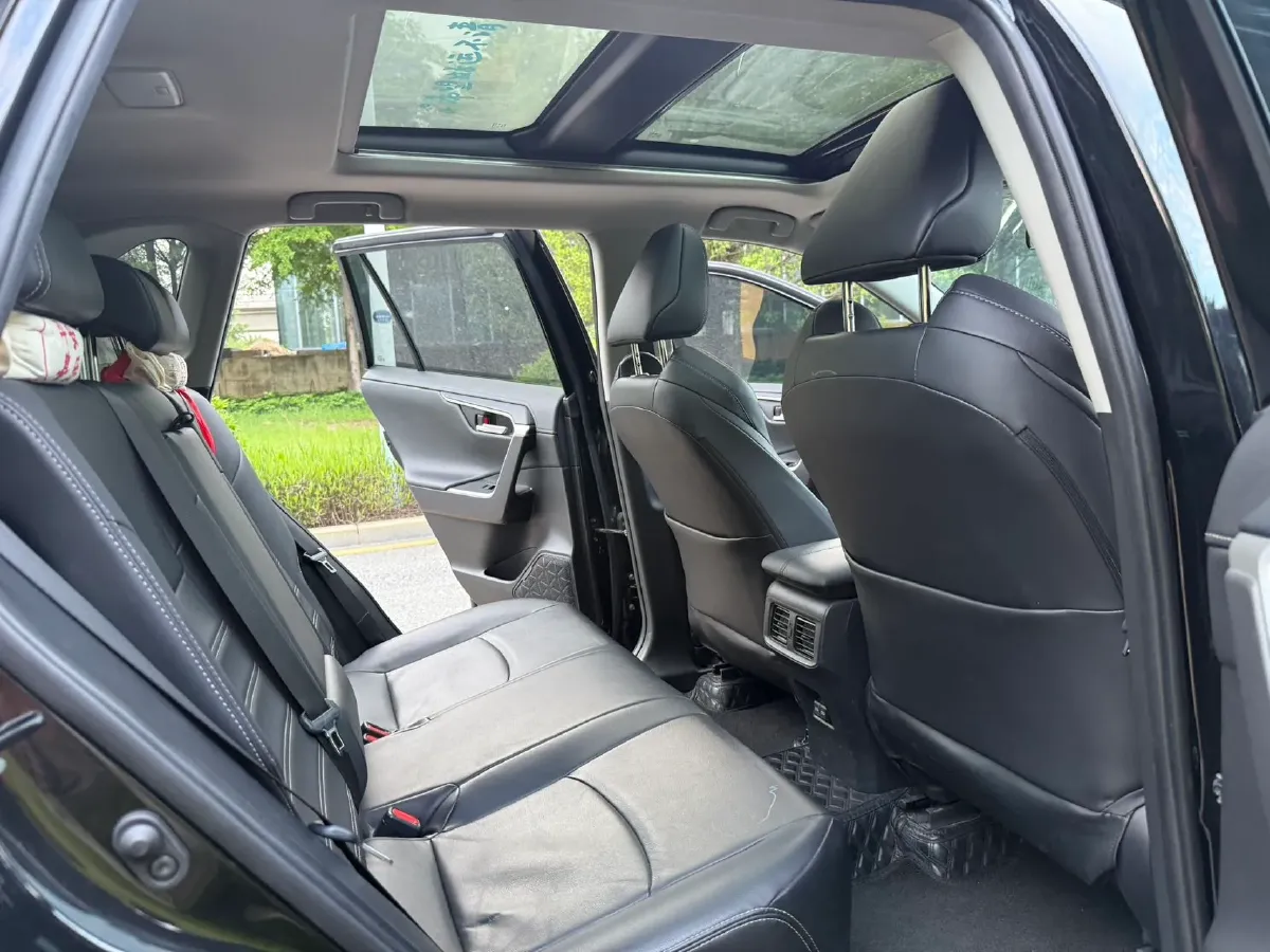 2023 Toyota Wildlander 2.0L 171HP L4 CVT,autocango,china used car exporter,china ev exporter,chinese used car exporter,chinese used ev exporter