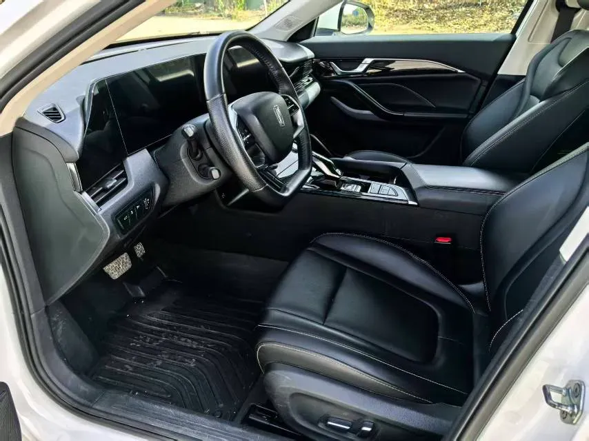 2023 Bestune B70 1.5T 169HP L4 7DCT,autocango,china used car exporter,china ev exporter,chinese used car exporter,chinese used ev exporter