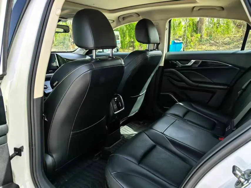 2023 Bestune B70 1.5T 169HP L4 7DCT,autocango,china used car exporter,china ev exporter,chinese used car exporter,chinese used ev exporter