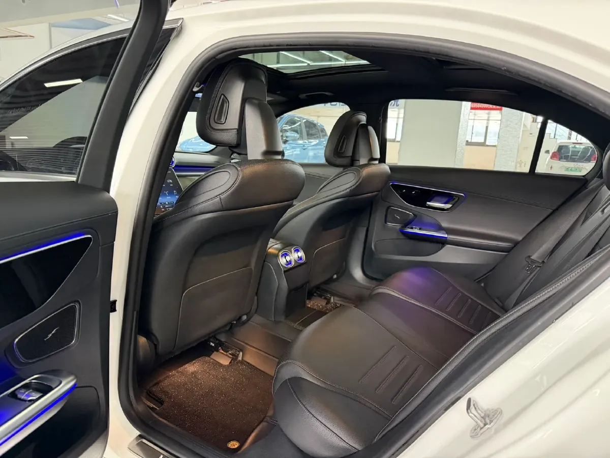 2024 Mercedes-Benz C Class 1.5T 204HP L4 9AT,autocango,china used car exporter,china ev exporter,chinese used car exporter,chinese used ev exporter