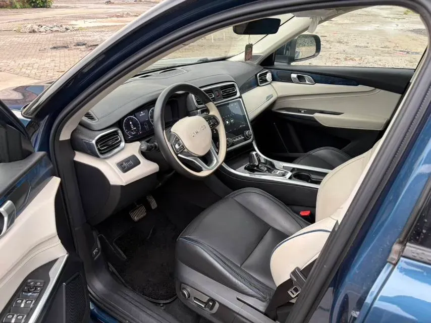 2017 Foton Sauvana 2.0T 218HP L4 6AT,autocango,china used car exporter,china ev exporter,chinese used car exporter,chinese used ev exporter