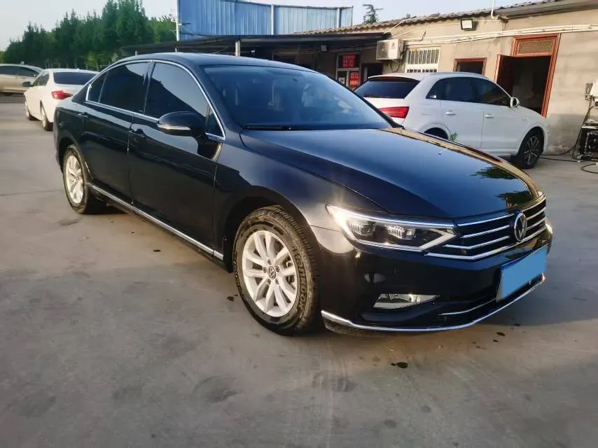 2023 Volkswagen Magotan 1.4T 150HP L4 7DCT,autocango,china used car exporter,china ev exporter,chinese used car exporter,chinese used ev exporter