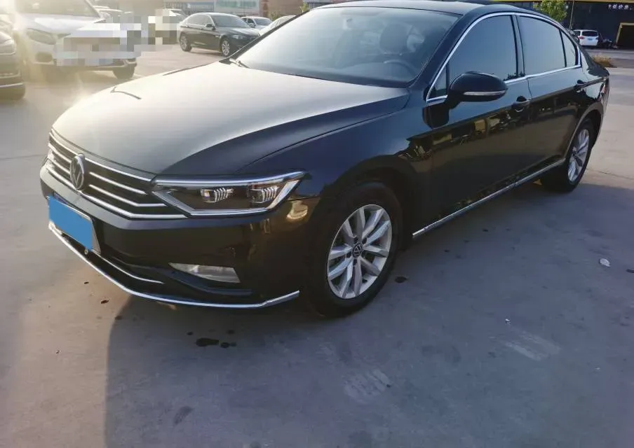 2023 Volkswagen Magotan 1.4T 150HP L4 7DCT,autocango,china used car exporter,china ev exporter,chinese used car exporter,chinese used ev exporter