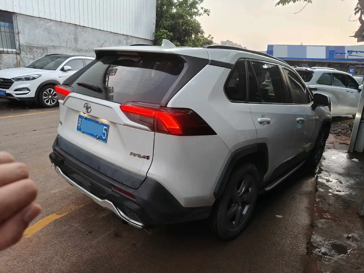 2020 Toyota RAV4 2.0L 171HP L4 CVT,autocango,china used car exporter,china ev exporter,chinese used car exporter,chinese used ev exporter
