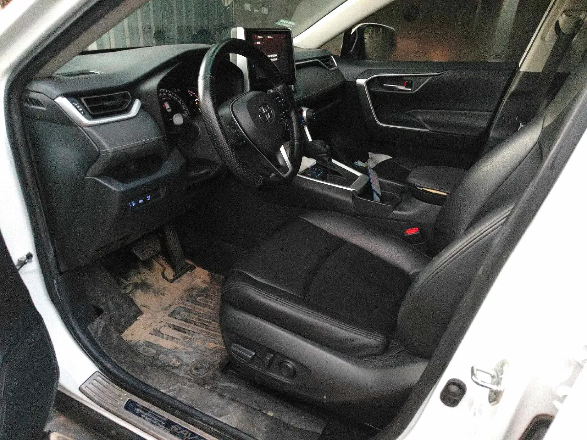 2020 Toyota RAV4 2.0L 171HP L4 CVT,autocango,china used car exporter,china ev exporter,chinese used car exporter,chinese used ev exporter