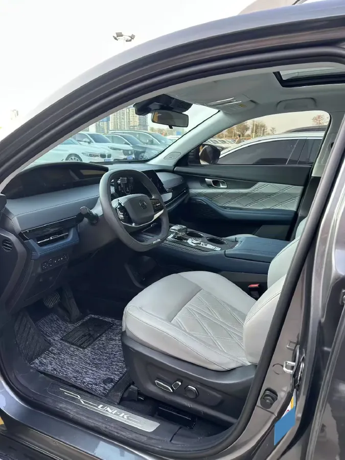 2024 ChangAn UNI-K iDD 1.5T 170HP L4 6TCT PHEV 28.4KWH,autocango,china used car exporter,china ev exporter,chinese used car exporter,chinese used ev exporter