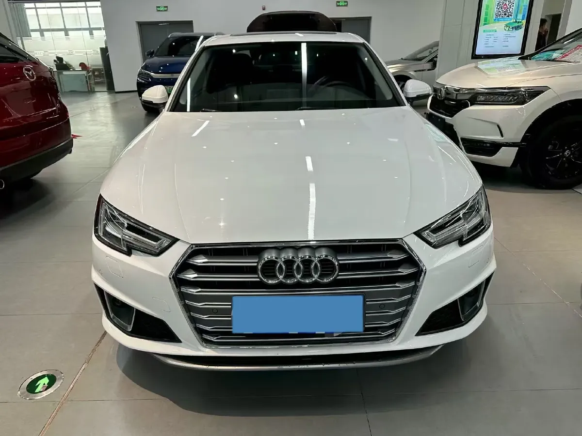 2019 Audi A4L 2.0T 190HP L4 7DCT,autocango,china used car exporter,china ev exporter,chinese used car exporter,chinese used ev exporter