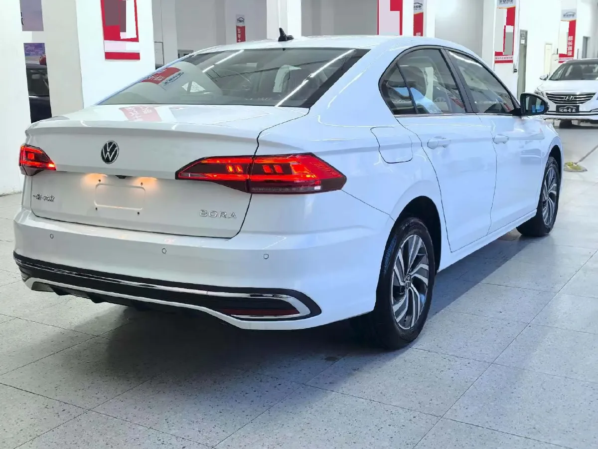 2025 Volkswagen Bora 1.2T 116HP L4 7DCT,autocango,china used car exporter,china ev exporter,chinese used car exporter,chinese used ev exporter