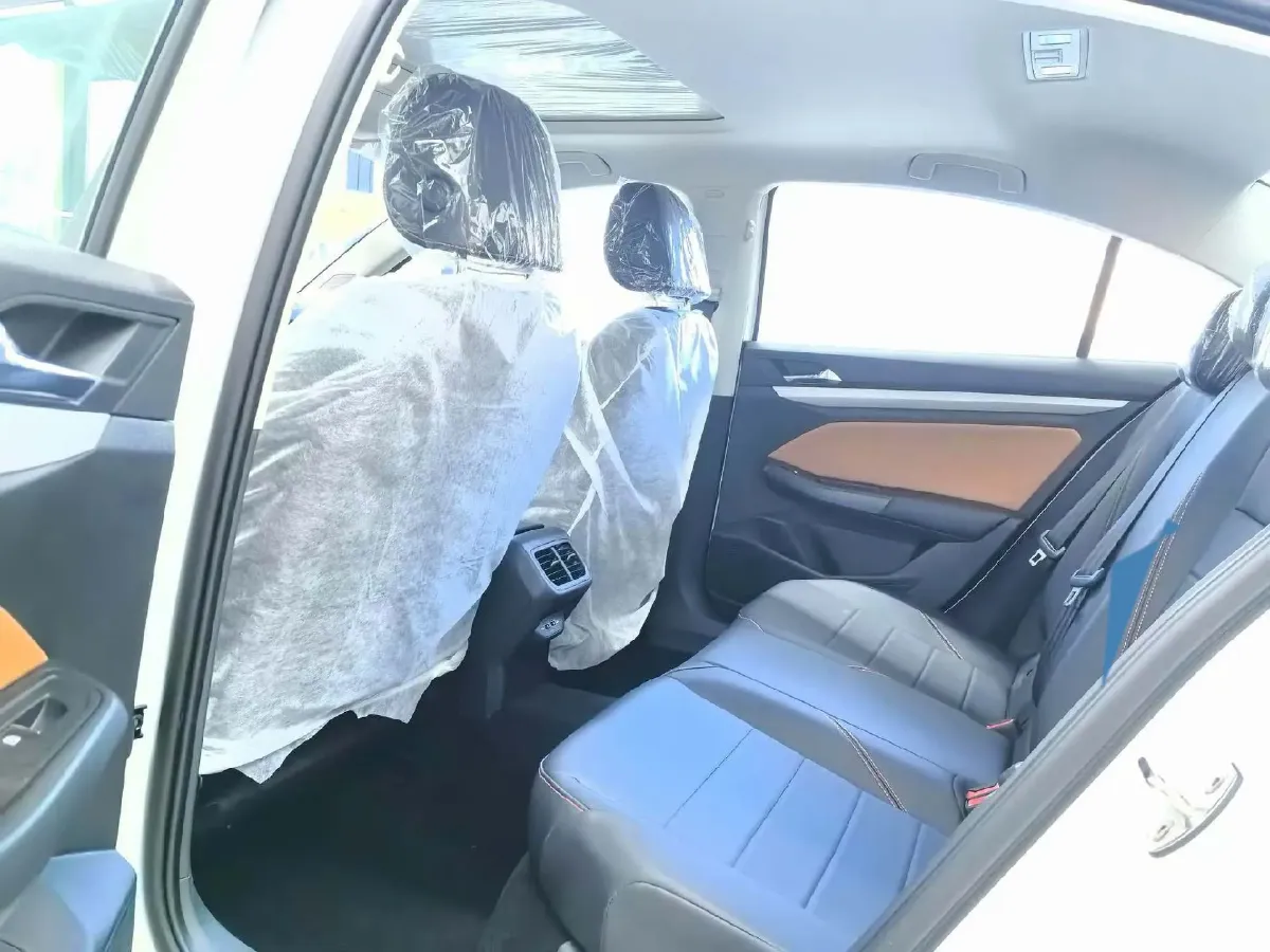 2025 Volkswagen Bora 1.2T 116HP L4 7DCT,autocango,china used car exporter,china ev exporter,chinese used car exporter,chinese used ev exporter