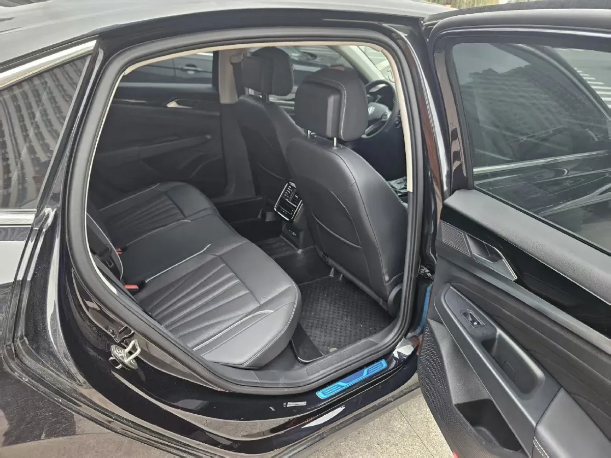 2024 Volkswagen Passat 1.4T 150HP L4 7DCT,autocango,china used car exporter,china ev exporter,chinese used car exporter,chinese used ev exporter