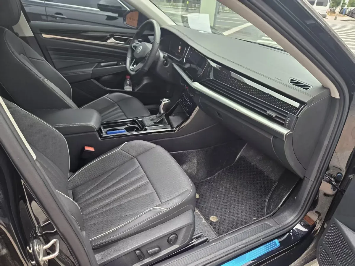 2024 Volkswagen Passat 1.4T 150HP L4 7DCT,autocango,china used car exporter,china ev exporter,chinese used car exporter,chinese used ev exporter