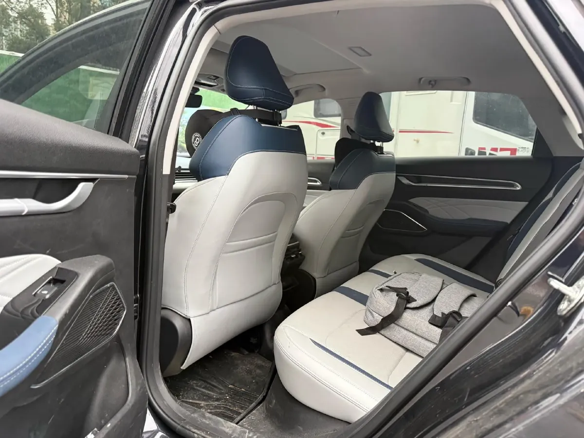 2022 Geely Emgrand 1.5L 114HP L4 CVT,autocango,china used car exporter,china ev exporter,chinese used car exporter,chinese used ev exporter