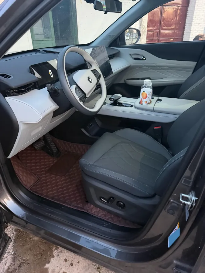 2024 ChangAn UNI-Z 1.5L 98HP L4 E-CVT PHEV 18.4KWH,autocango,china used car exporter,china ev exporter,chinese used car exporter,chinese used ev exporter