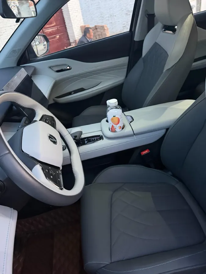 2024 ChangAn UNI-Z 1.5L 98HP L4 E-CVT PHEV 18.4KWH,autocango,china used car exporter,china ev exporter,chinese used car exporter,chinese used ev exporter