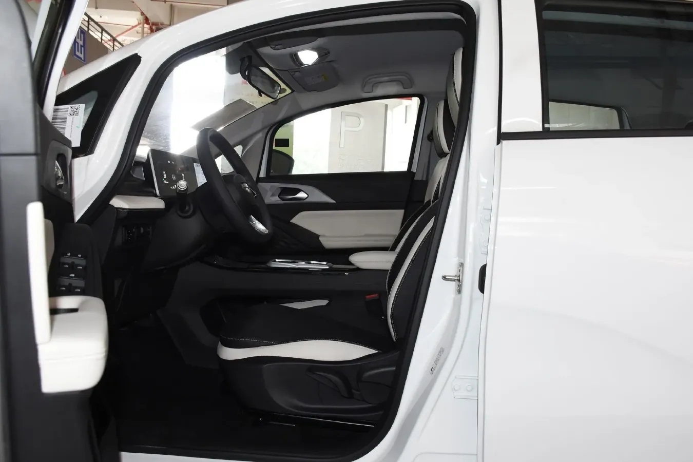 2024 Geometry E BEV 39.3KWH,autocango,china used car exporter,china ev exporter,chinese used car exporter,chinese used ev exporter