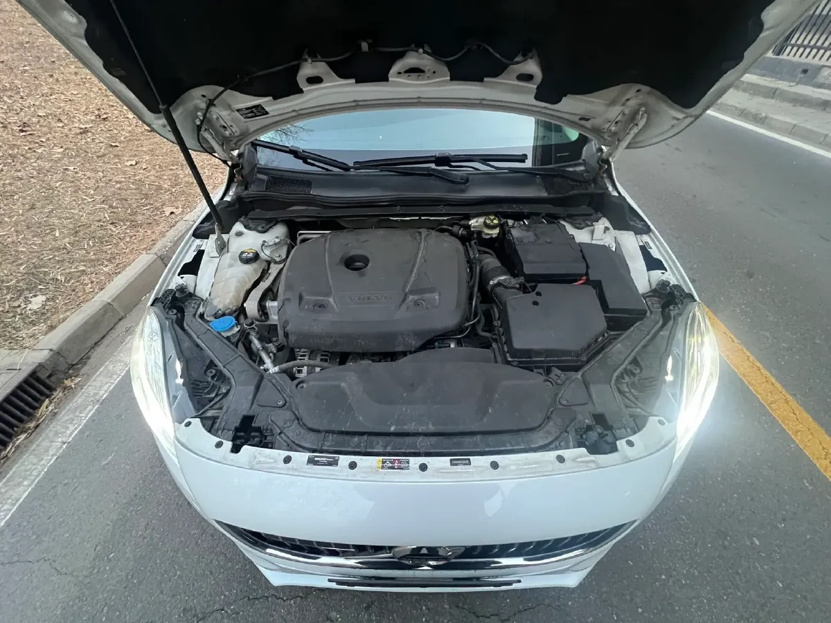 2019 Ford Taurus 2.0T 245HP L4 8AT,autocango,china used car exporter,china ev exporter,chinese used car exporter,chinese used ev exporter