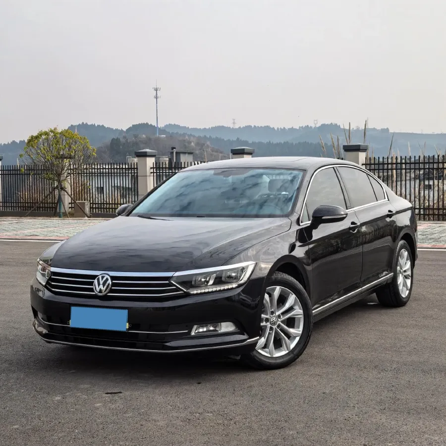 2019 Volkswagen Magotan 2.0T 186HP L4 7DCT,autocango,china used car exporter,china ev exporter,chinese used car exporter,chinese used ev exporter